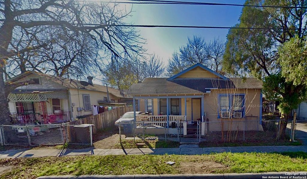 Photo of 1804 San Luis, San Antonio, TX 78207 (MLS # 1891852)