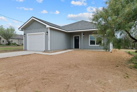 A home in Jourdanton