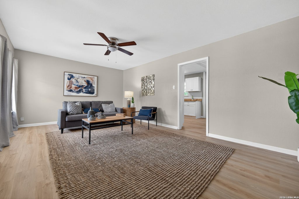 Photo of 214 WINN AVE, Universal City, TX 78148 (MLS # 1973026)