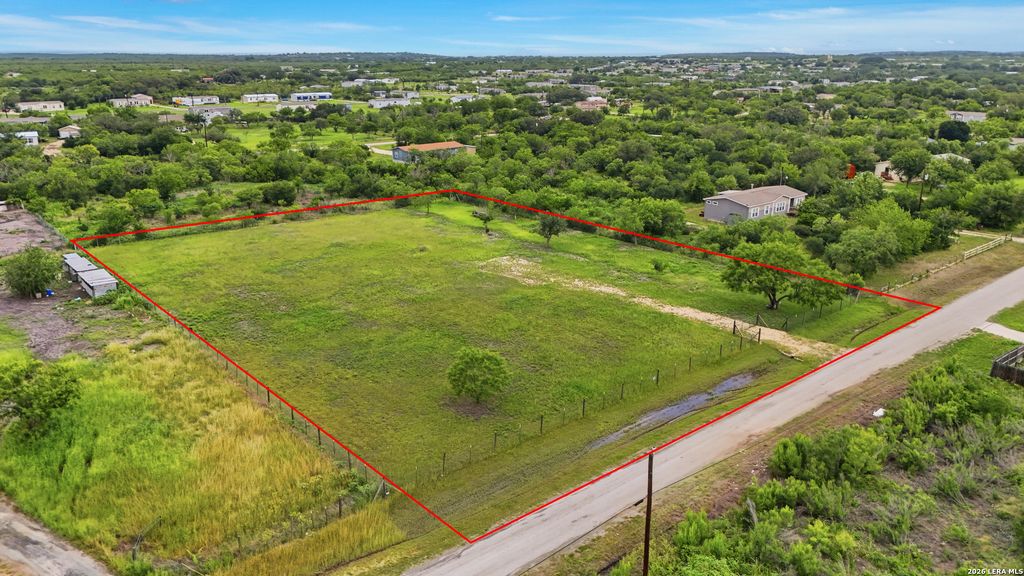 Photo of 4647 County Road, Hondo, TX 78861 (MLS # 1971126)