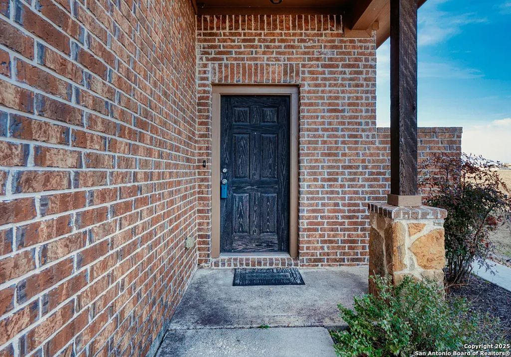 Photo of 307 Creekside, New Braunfels, TX 78130 (MLS # 1926609)