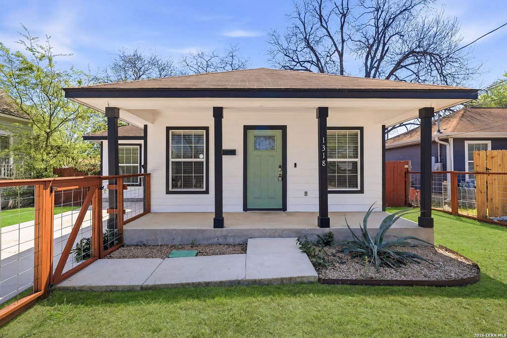 Photo of 1318 Dawson, San Antonio, TX 78202 (MLS # 1952420)