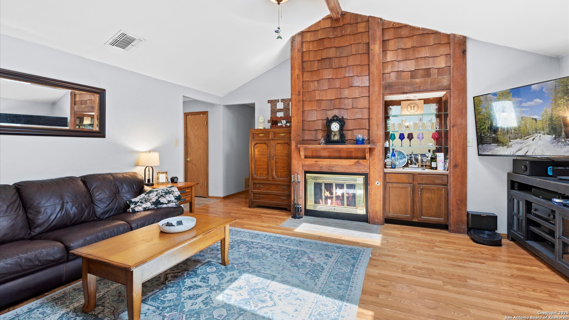 8422 Timber Crest