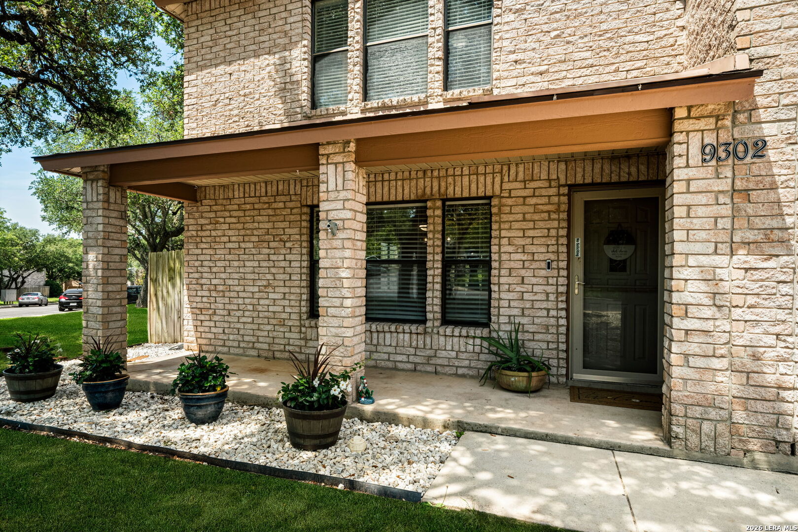 9302 LIMESTONE HL