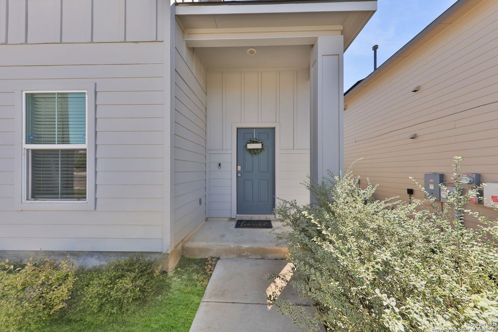 Photo of 1006 Pacific Monarch, San Antonio, TX 78253 (MLS # 1915129)