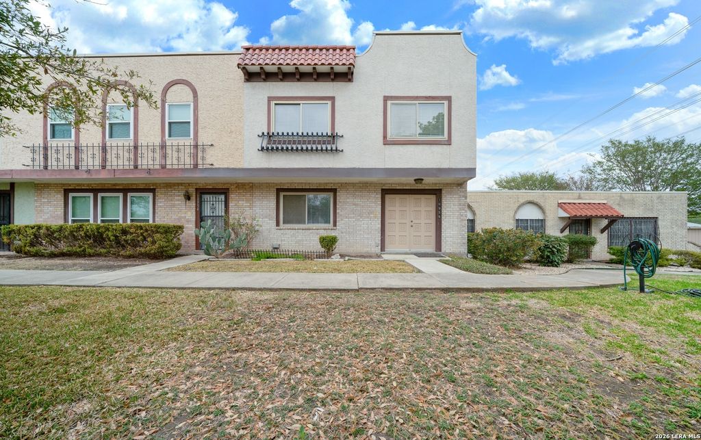 Photo of 10958 Crown Park, San Antonio, TX 78239 (MLS # 1938917)