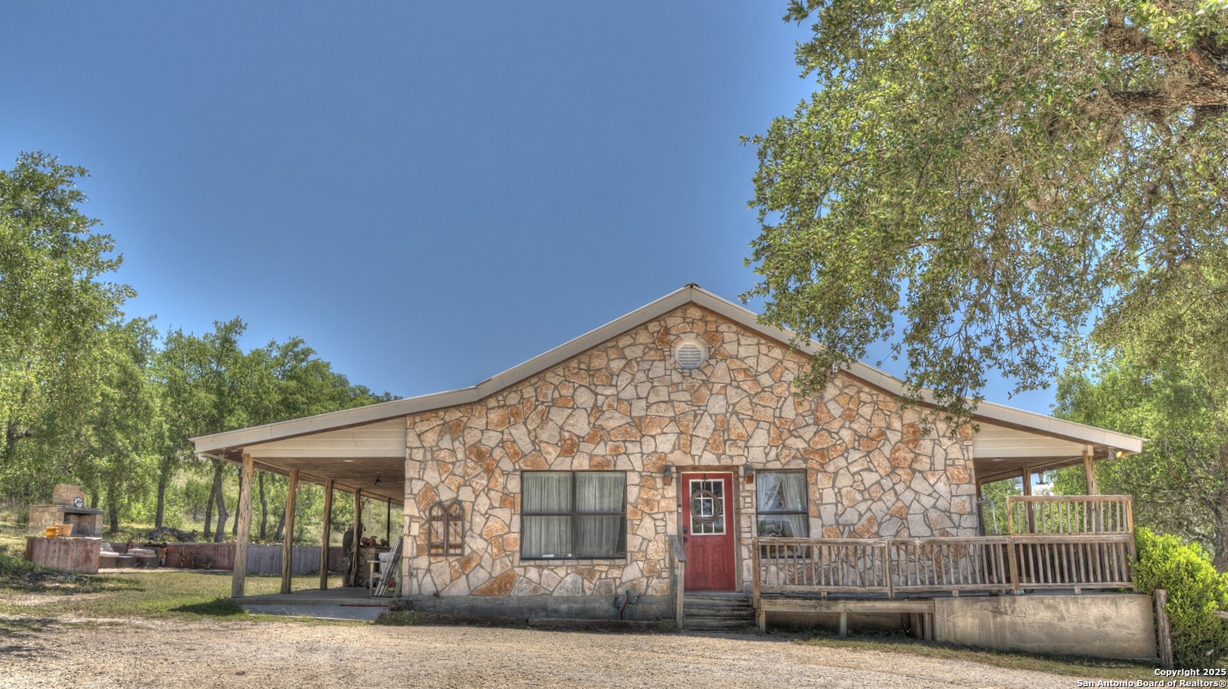 121 David Rankin Rd