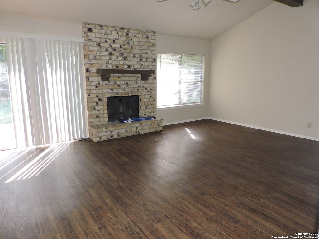 Photo of 1218 Saint Lawrence St, San Antonio, TX 78245 (MLS # 1892324)