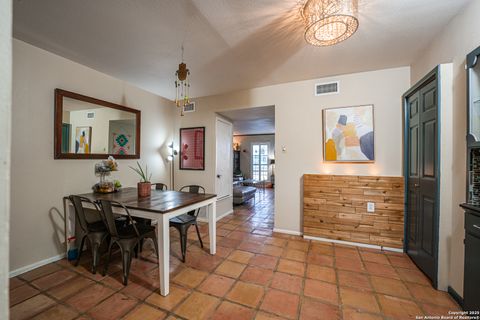 Tiny photo for 222 W Craig D #D, San Antonio, TX 78212 (MLS # 1927035)