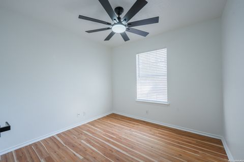 Tiny photo for 9251 ENCINO VLG, San Antonio, TX 78250 (MLS # 1956462)