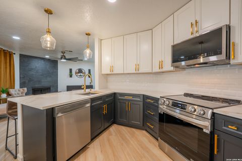 Tiny photo for 9251 ENCINO VLG, San Antonio, TX 78250 (MLS # 1956462)