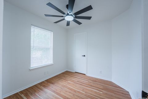Tiny photo for 9251 ENCINO VLG, San Antonio, TX 78250 (MLS # 1956462)