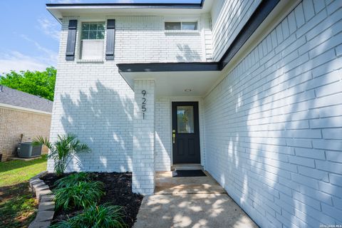 Tiny photo for 9251 ENCINO VLG, San Antonio, TX 78250 (MLS # 1956462)