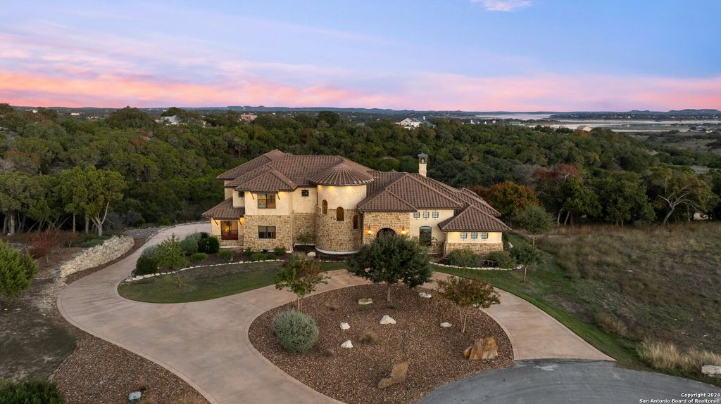 Photo of 1039 Bluewater Place, Spring Branch, TX 78070 (MLS # 1926914)