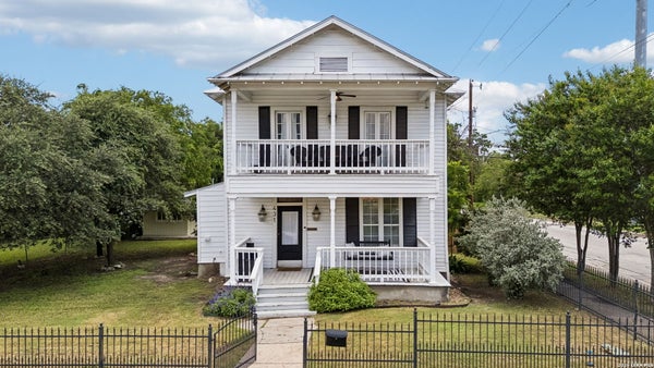 431 HAYS ST, SAN ANTONIO, TX 78202 - Image efbef6d4307daf6ed315ea49e69de5ce/1356143709