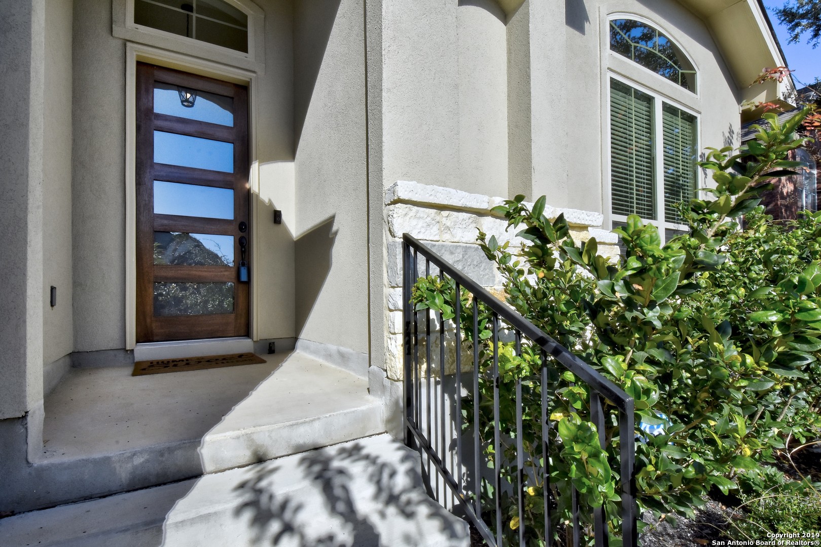 12423 LAKE WHITNEY