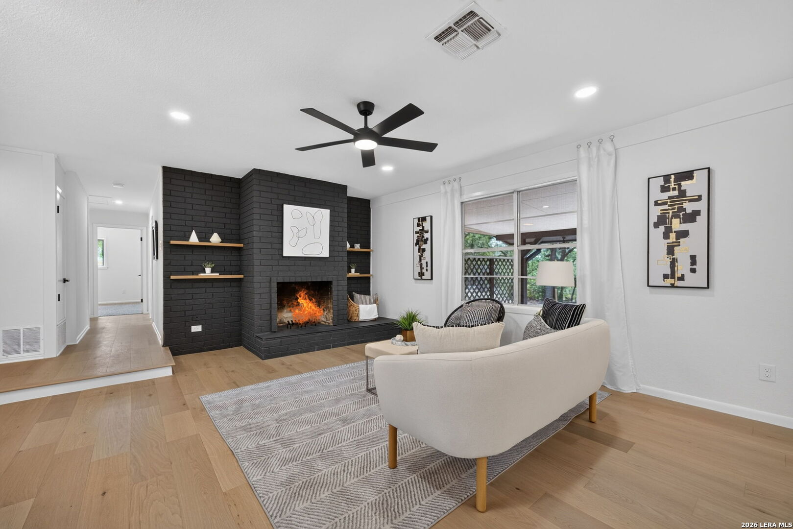 21521 Fairview Cir