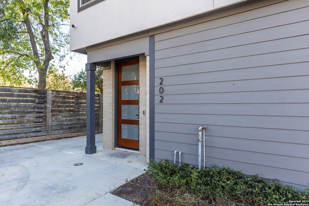 Photo of 130 ROSE LN 202 #202, San Antonio, TX 78212 (MLS # 2006892)