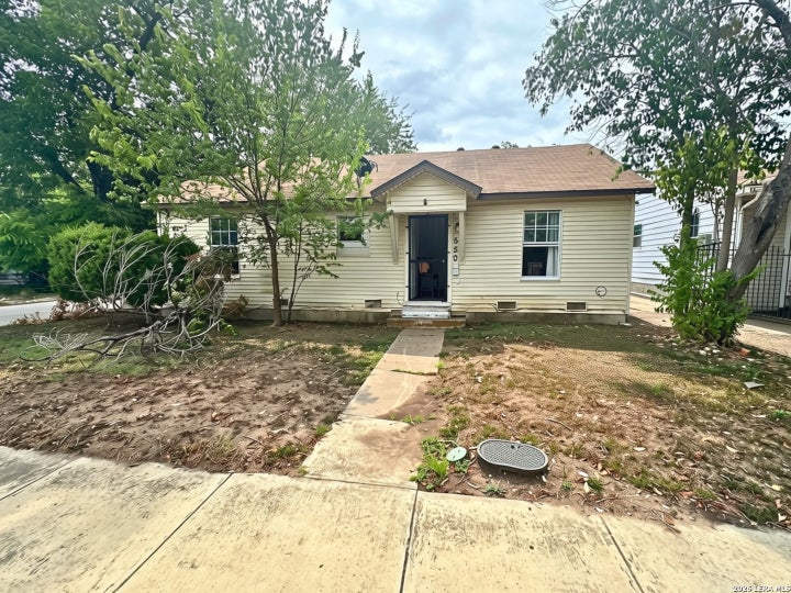 Photo 1 of 21 — 550 Gulf, San Antonio, TX 78202