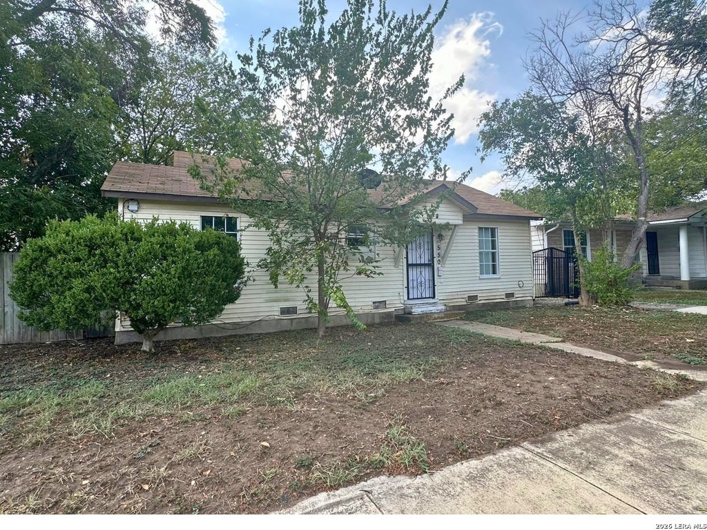 Photo of 550 Gulf, San Antonio, TX 78202 (MLS # 2022299)