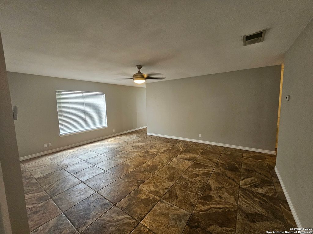 Photo of 7692 CASCADE OAK DR, San Antonio, TX 78249 (MLS # 1969860)