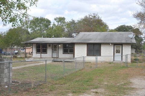 A home in Devine