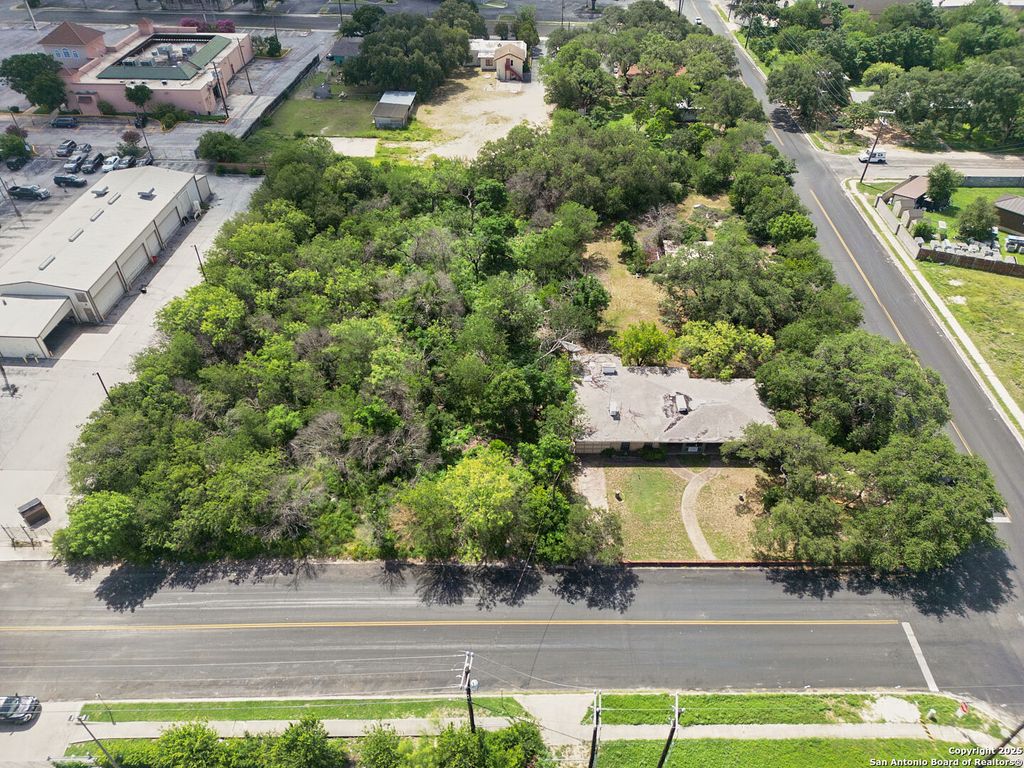 Photo of 5400 Thistle Dr., Leon Valley, TX 78238 (MLS # 1916278)
