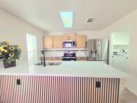 Tiny photo for 5 Stallion Hls, San Antonio, TX 78238 (MLS # 1992899)