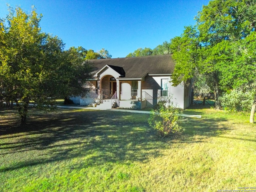 Photo of 6750 Circle Oak, Bulverde, TX 78163 (MLS # 1910615)