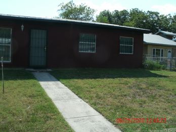 Single Family Residence at 9526 RHODA AVE