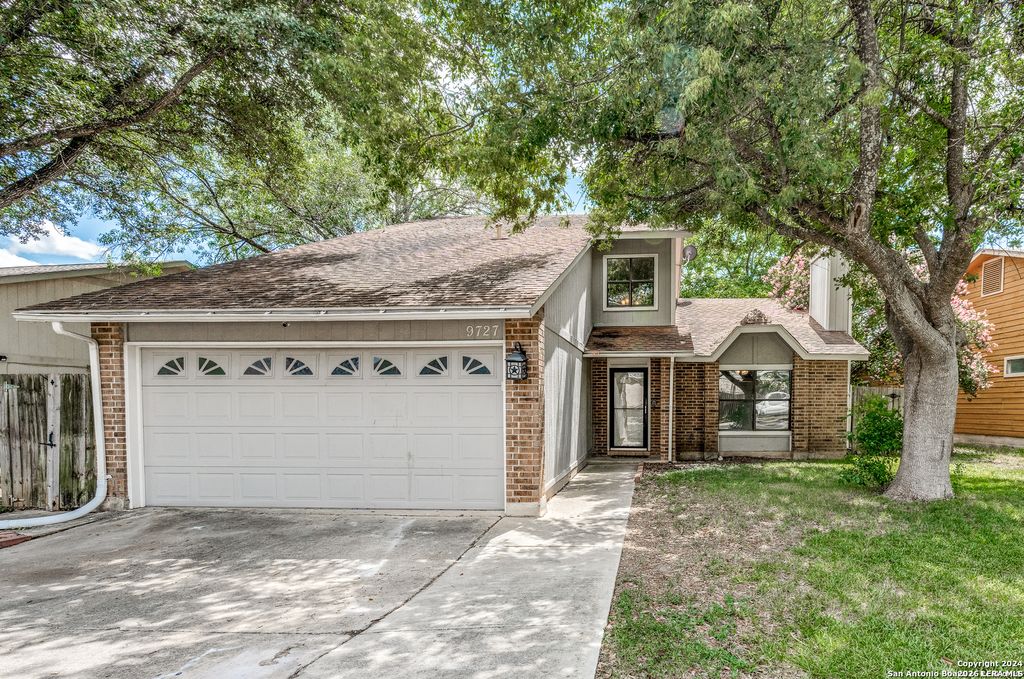 Photo of 9727 Fortune Ridge, Converse, TX 78109 (MLS # 1938923)