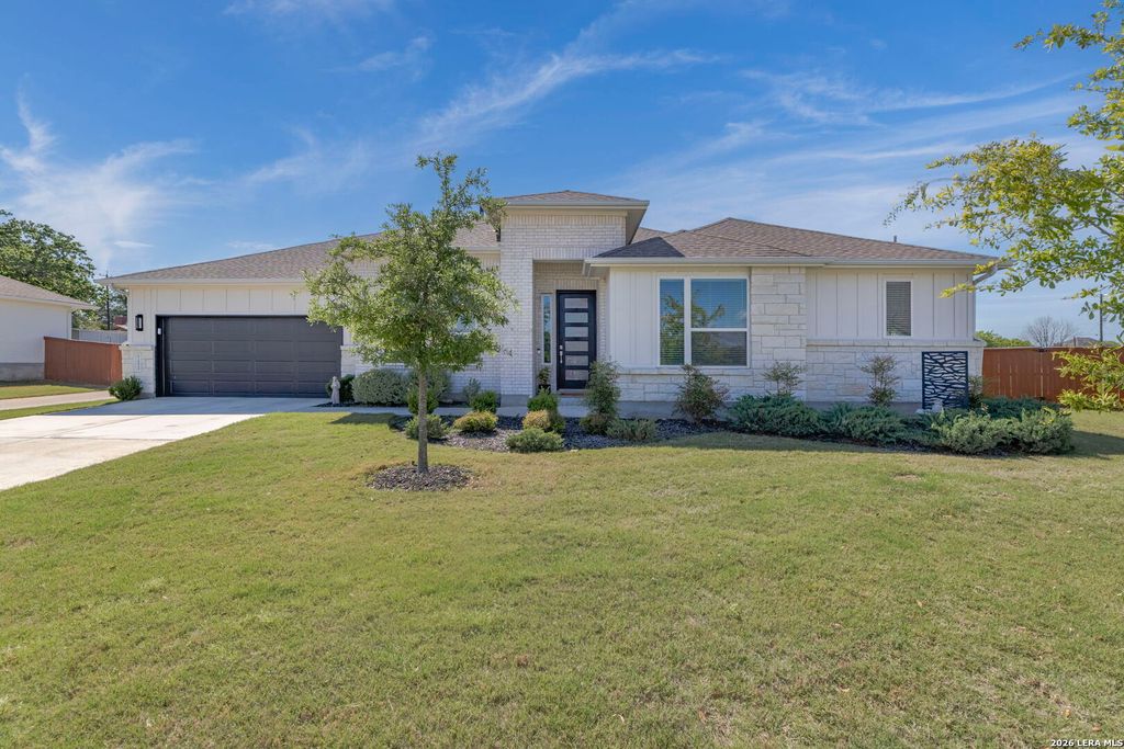 Photo of 29919 CAPSTONE WALK, Boerne, TX 78015 (MLS # 1958180)