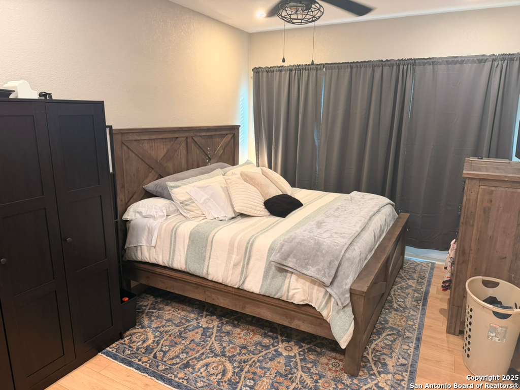 Search 251 E WOODLAWN