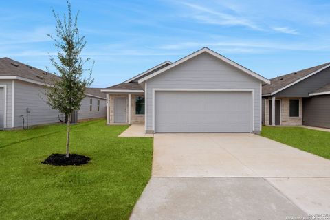 Photo of 1334 Neria Loop, San Antonio, TX 78224 (MLS # 1934704)