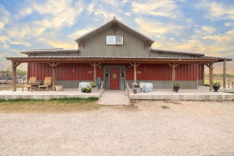 A home in Devine