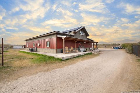 A home in Devine