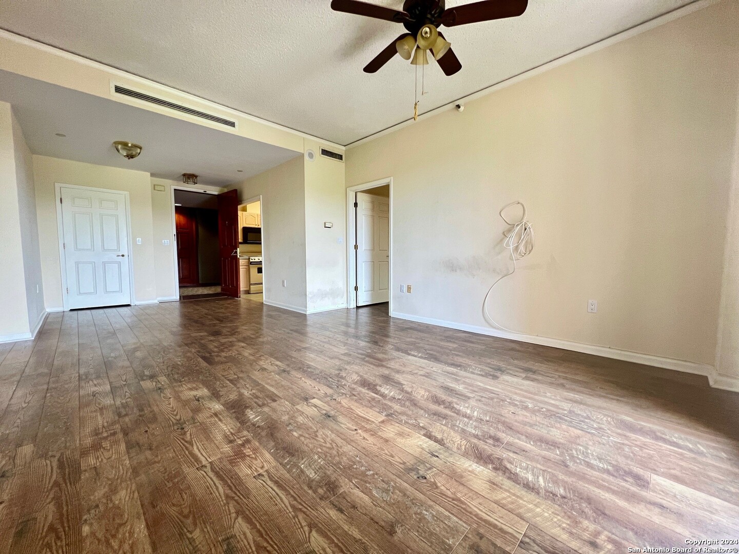 1 TOWERS PARK LN 217