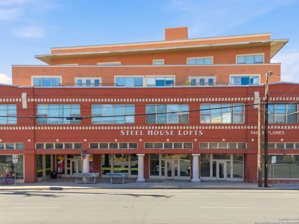 Photo of 1401 S Flores 110 #110, San Antonio, TX 78204 (MLS # 1931465)