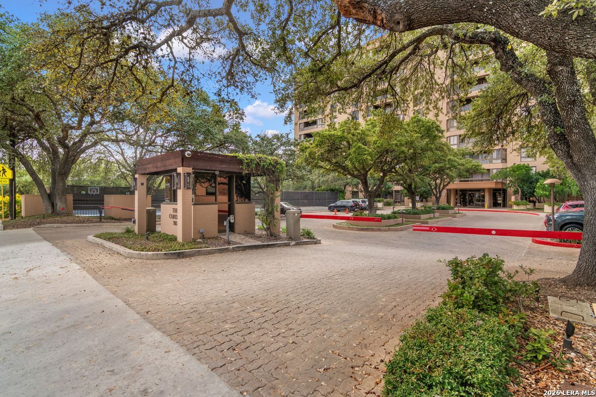 7887 Broadway 707