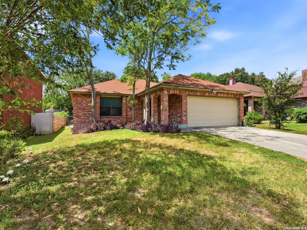 Photo of 13915 Grove Patch, San Antonio, TX 78247 (MLS # 2008117)