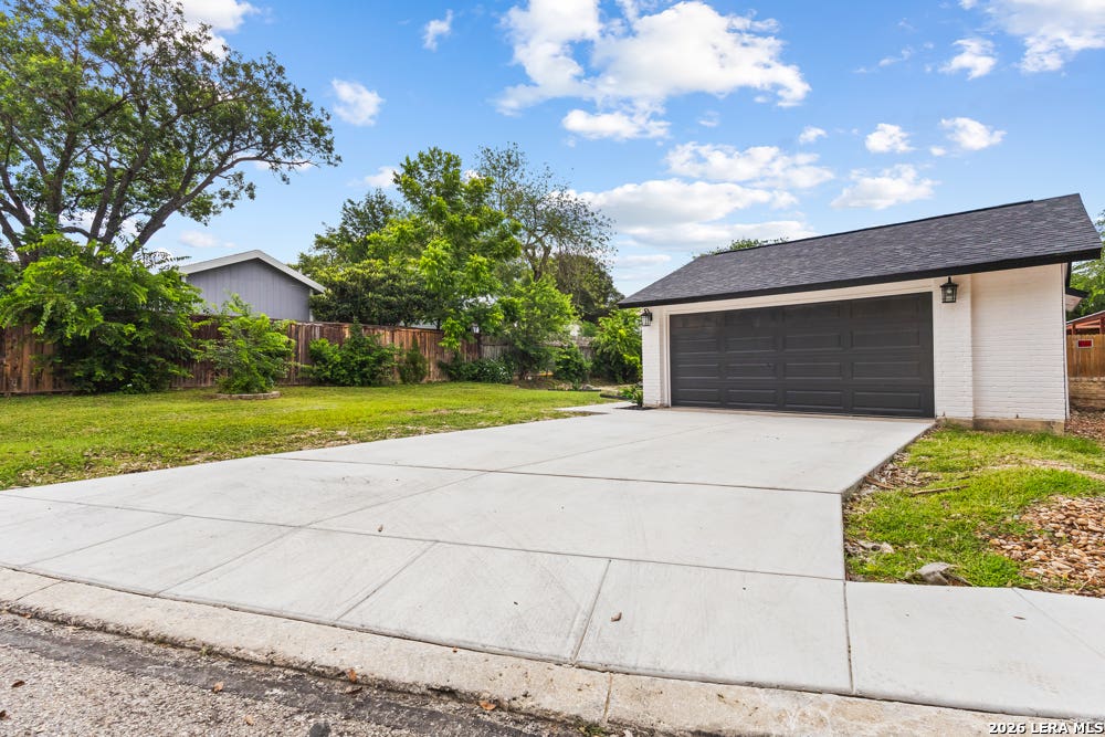Photo of 5582 Kissing Oak St., San Antonio, TX 78247 (MLS # 1993076)
