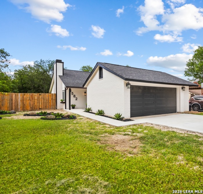5582 Kissing Oak St.