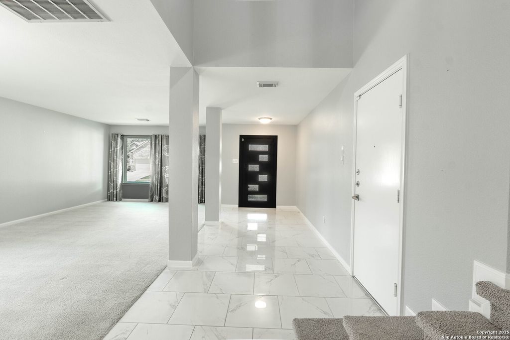 Photo of 121 Valona, Cibolo, TX 78108 (MLS # 1855204)