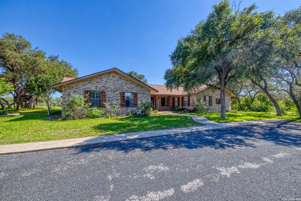Photo of 335 Sunset Ridge, Uvalde, TX 78801 (MLS # 1970408)