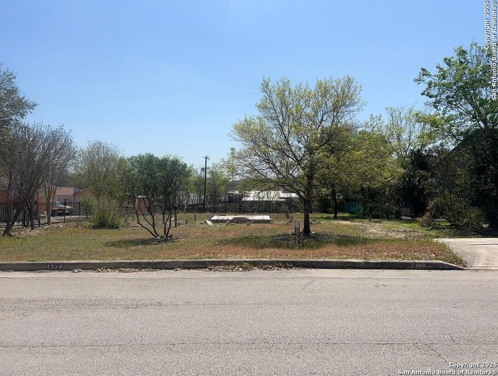 Photo of 1134 Garraty, Terrell Hills, TX 78209 (MLS # 1852688)