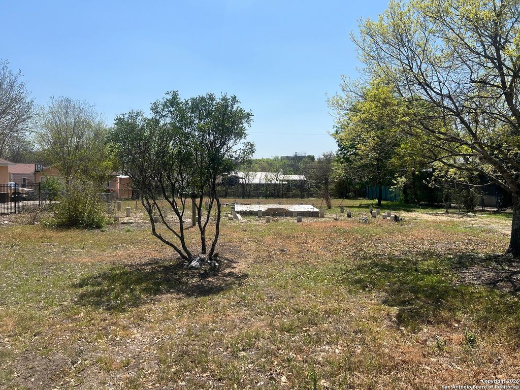 Photo of 1134 Garraty, Terrell Hills, TX 78209 (MLS # 1852688)