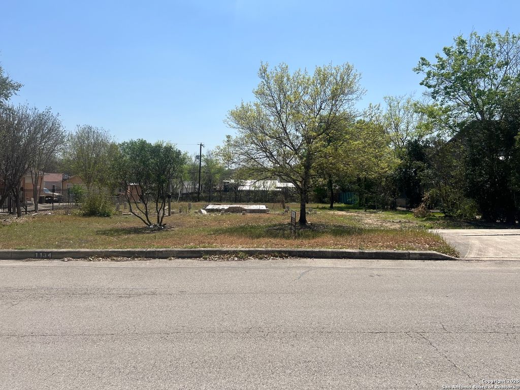 Photo of 1134 Garraty, Terrell Hills, TX 78209 (MLS # 1852688)