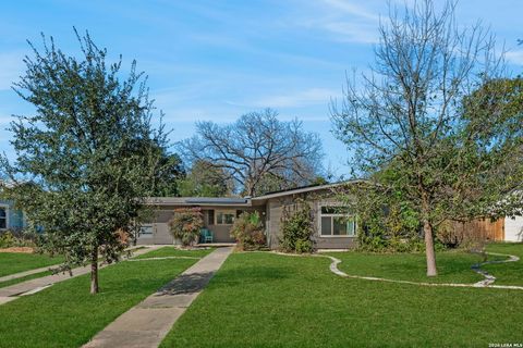 221 Seford Dr Terrell Hills TX 78209