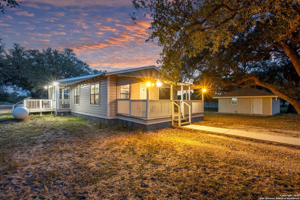 Photo of 2605 SCHUETTIG RD, Poteet, TX 78065 (MLS # 1915626)