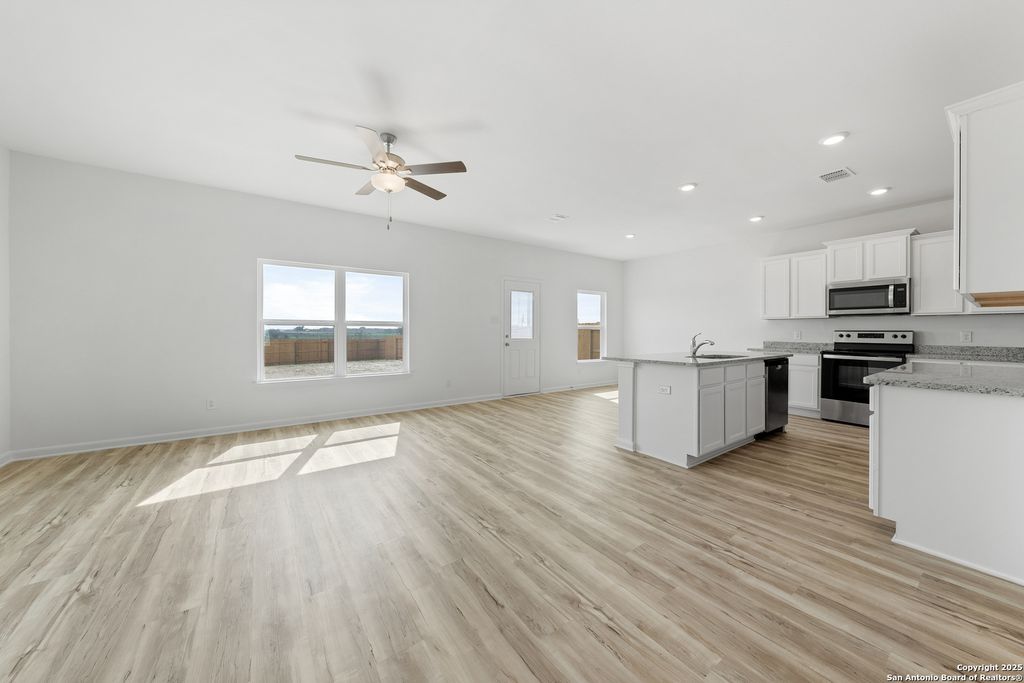 Photo of 16036 Stratford Cove, Lytle, TX 78052 (MLS # 1930239)